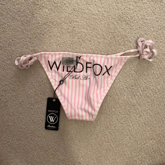 Wildfox String Bikini Bottoms Hamburger Pink P/S - Picture 4 of 4